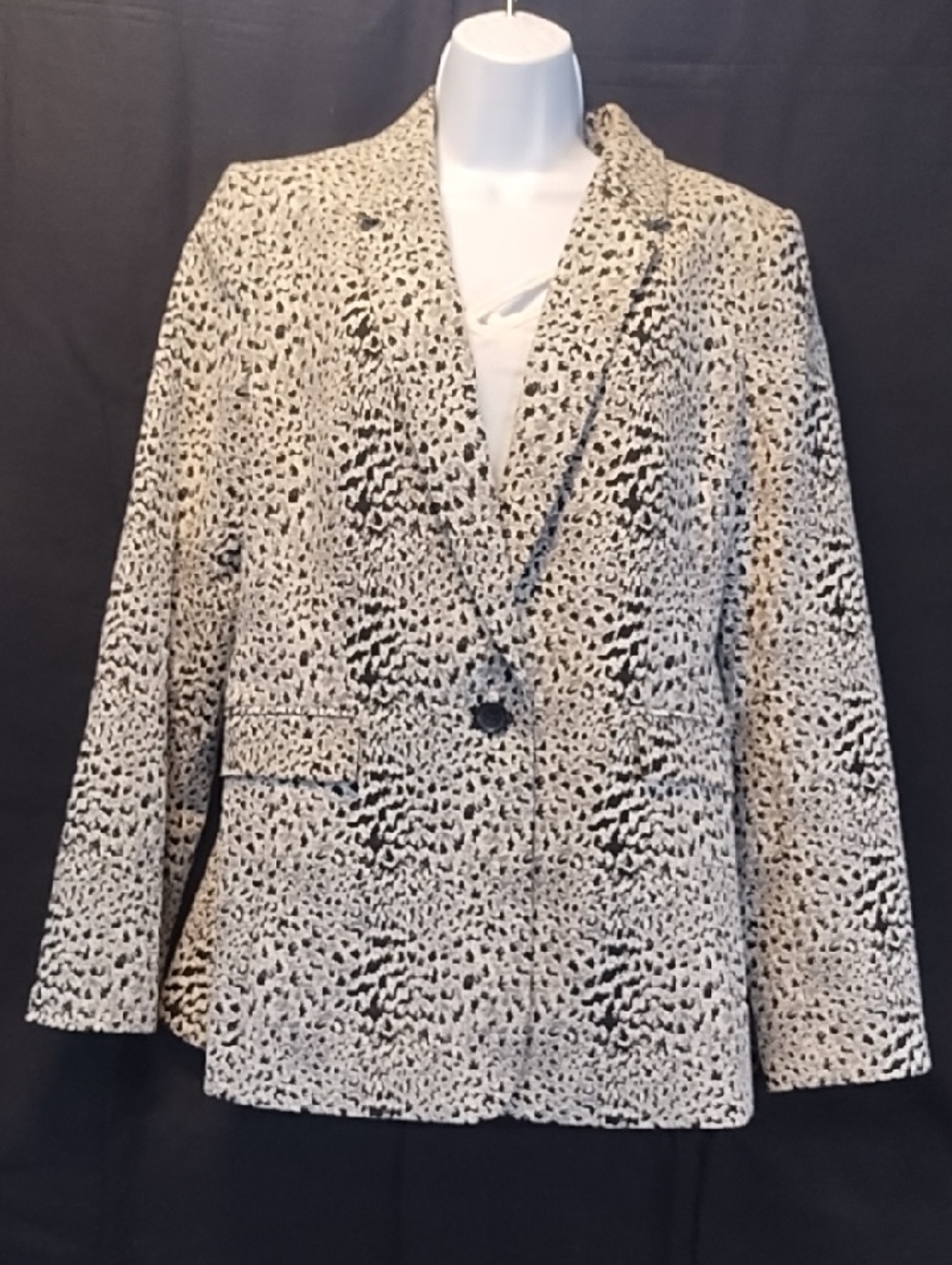 DKNY Size 14 Black/White/Gray Leopard Print Single-Button Printed Blazer